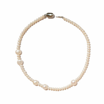 Elizabeth Stable Necklace