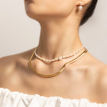 Madeleine Stable Necklace